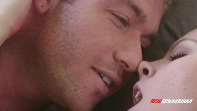 New Sensations: College loszka Aubrey jest jej profesorami zabawy