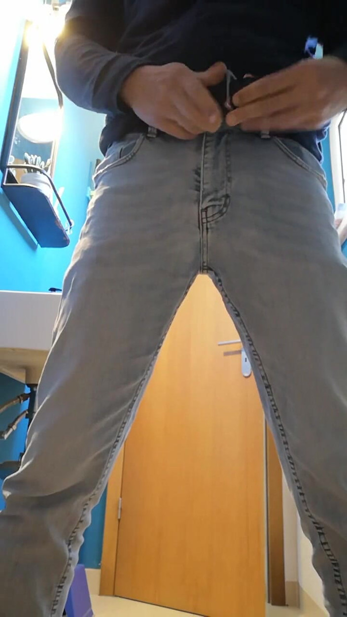 Rafael Torreano: 오줌 싸는 핫한 아빠