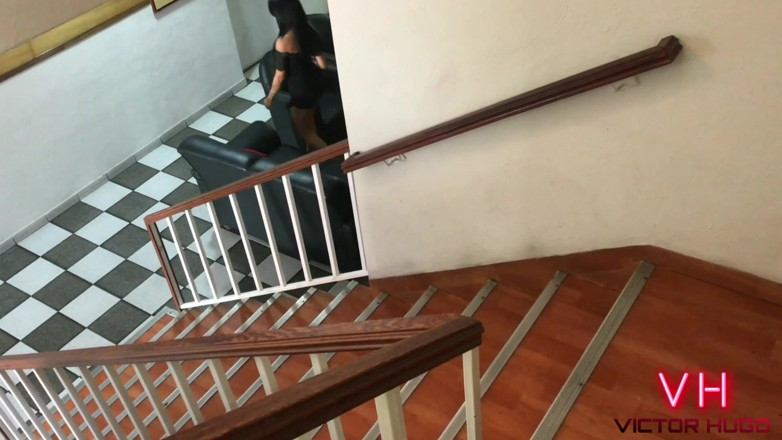 VictorHugo: पैसे के लिए सेक्स