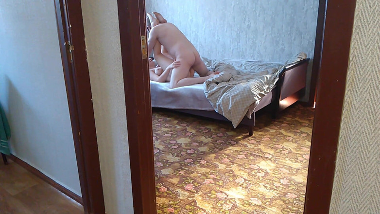 Assol: Ein geiler Nachbar beobachtete seinen Nachbarn und konnte der Versuchung...