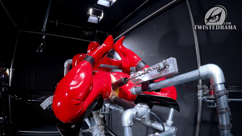 Twistedrama: Höhepunkt, schlampe auf der hog-krawattenmaschine