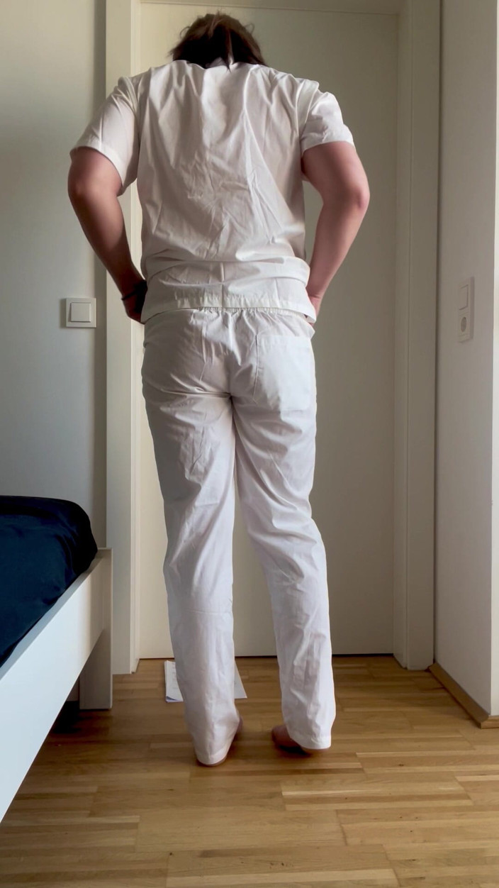 femboysoft: Femboy Tıbbi Asistanı Seninle Rahat Hissediyor