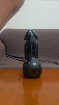 Böyle sikişmek için bulmak istediğim bir yarak! Yüksek sesle ve acıtarak!!