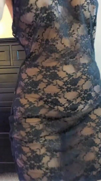 Twerk lắc mông tôn thờ JOI