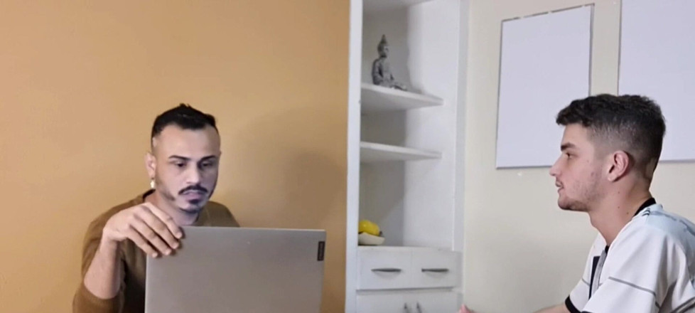 ErickDiaz: 预约后我最终找到了我的心理学家