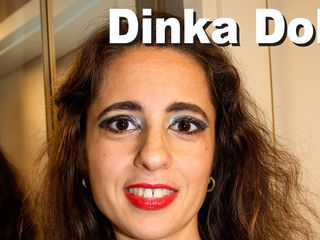 Picticon bondage and fetish: Dinka bambola vesti nuda e lingerie rossa