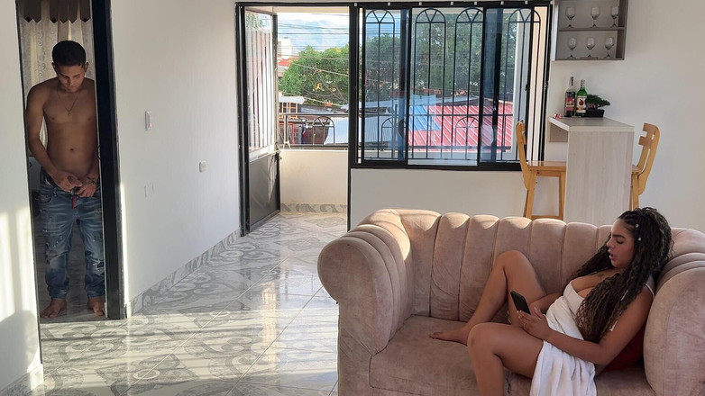 MiaPalvin: Venha meia-irmã não se masturbe mais, aqui está meu pau....