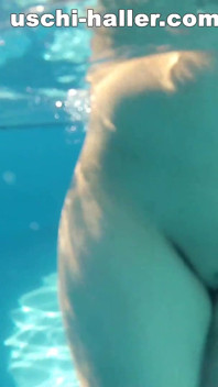 Pussy Underwater