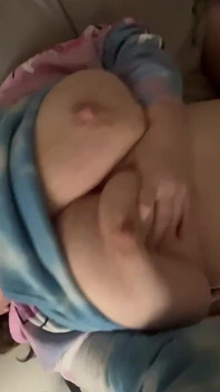 Make Them Bounce While You Fuck Me