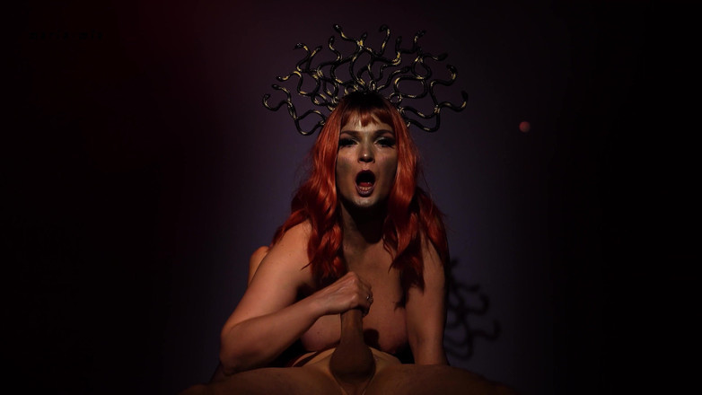 Maria Mia: Nelle grinfie della Medusa!