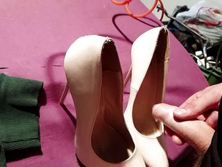 Overhaulin: Cum nude high heels