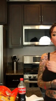 Lily Lane Post-cock Guacamole