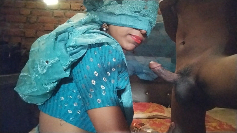 Desi kutiya: Desi Moglie Scopata in Faccia Video