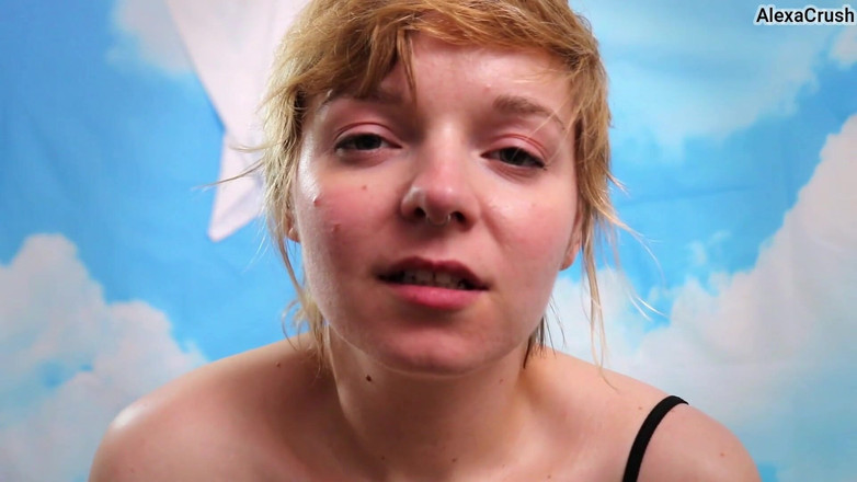 AlexaCrush: Cadeau d’anniversaire prématuré, CEI