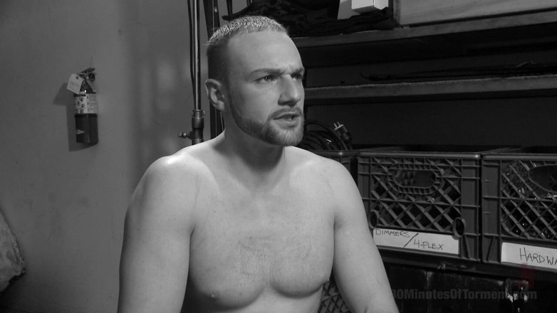 30 Minutes of Torment: Peluru Straight Hunk Jimmy menolak hadnya ke maks!