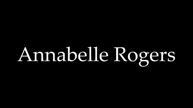 Annabelle Rogers: Keltská holka s přírodními prsy