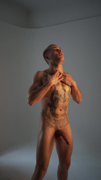 Benny Banana Masturb His Self