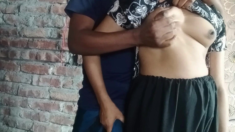 Deshi women: Bangladéšská vysokoškolská studentka Tasneem poprvé bere 7 palců, tak sotva