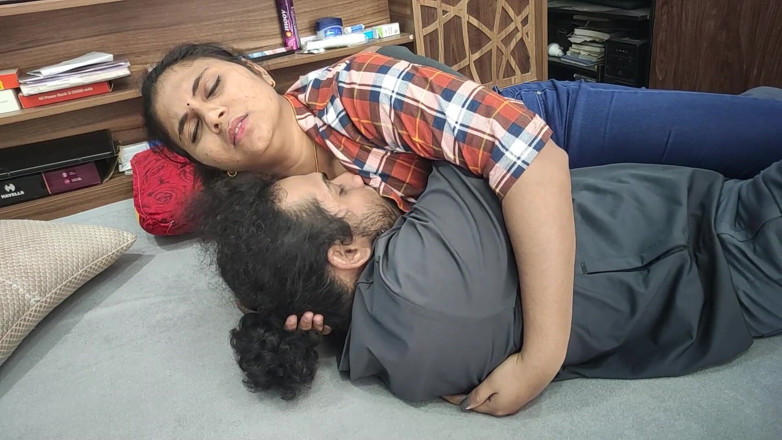 Vaishnavysharunraj: Mallu Casal de peitos quentes chupa romance, casal indiano chupa...