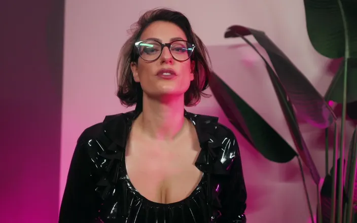 Countess diamond: 锁住并训练你的屁股