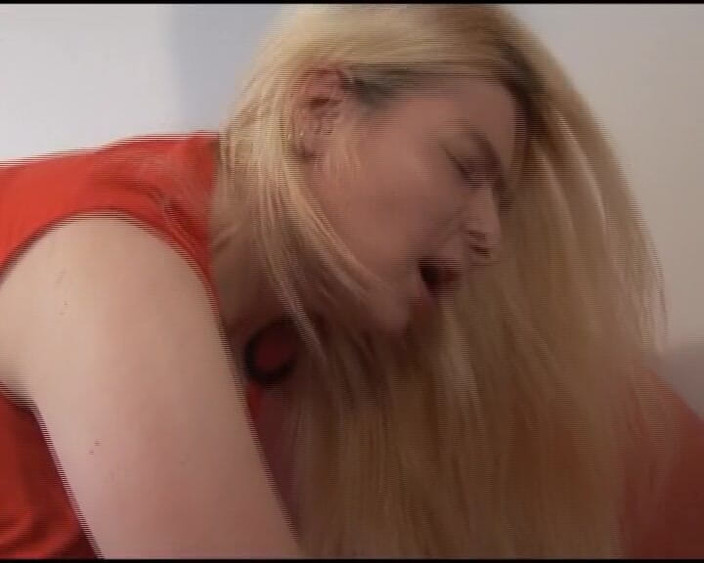 German Amateur Videos: Una tettona amatoriale dalla germania è stata scopata