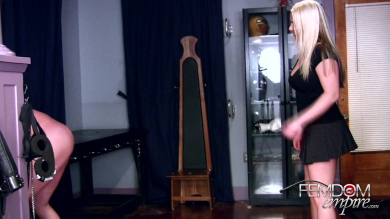 Femdom Empire: Ballbust Time