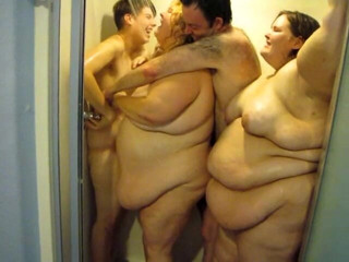 BBW nurse Vicki adventures with friends: 2BBWs and 2 guys in one showeroh what wet fun