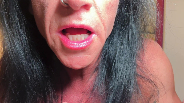 Kandylegsxxx: Urodziny Pożeranie: Femdom mama zjada bezpłodne cucks do urodzenia Superior...