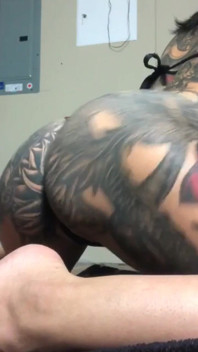 Twerking My Tatooed Ass