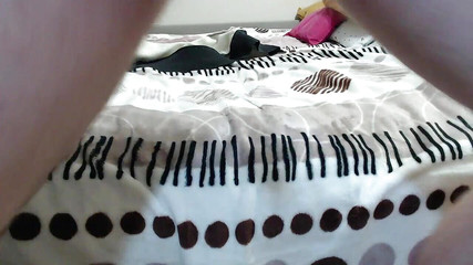 Young cum: Masturbace čůráka zblízka