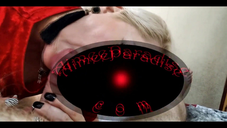 AimeeParadise: Madura actriz y cantante Aimee caliente milf chupa fielmente la...
