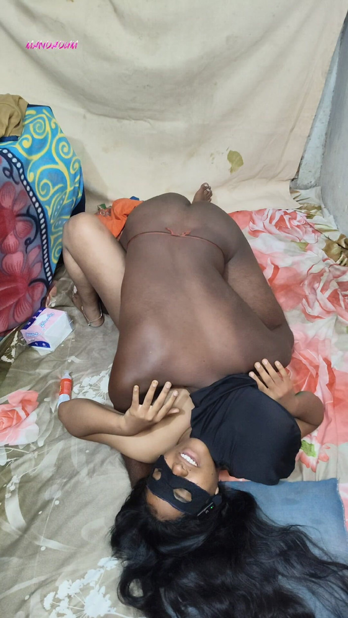 Mandadum: La bambolina telugu harika ha chiesto al ragazzo locale sesso...