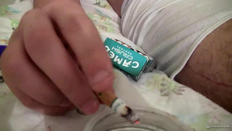 Boys Smoking: Leo Mcarthur Fumando e Acariciando