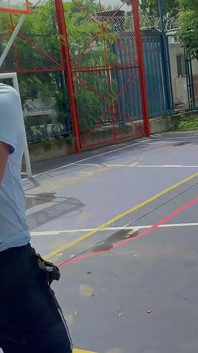 Mam randkę z nieznaną dziewczyną i w końcu jej nie udaje się w pierwszym dniu randki, aż ją wypełnię