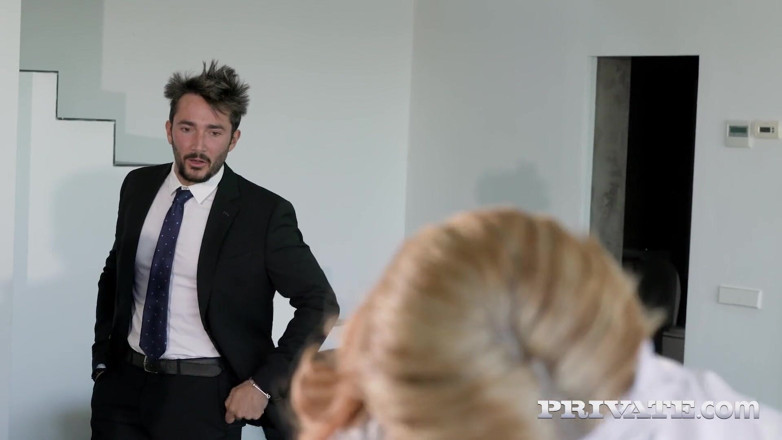 Private.com: สาววัยรุ่นเซ็กซี่ มียา นาวาร์โร่ ดูน่าทึ่งในชุดเมด