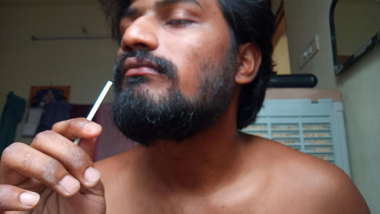 KUMBHA MANOJ KUMAR: Xhard lidé jen incon pop videa 2026