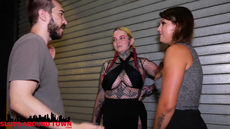 Sluts Around Town: สามคน หลังจากคอนเสิร์ตถูกยกเลิก