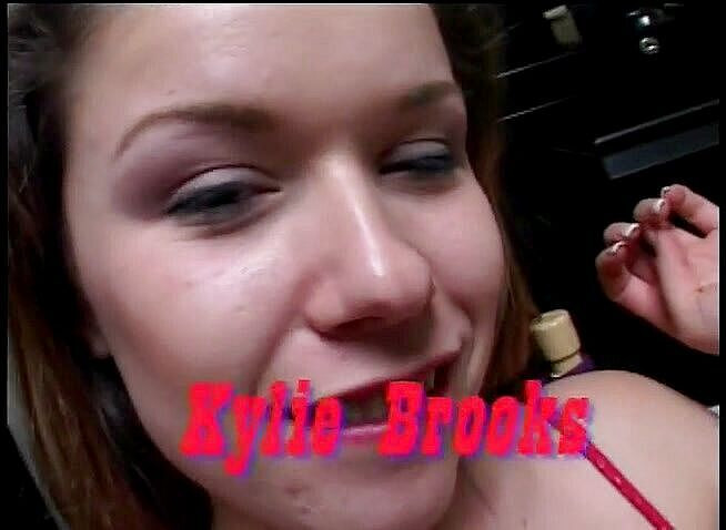 Face Bangers: Děvka si vezme velký výstřik na obličej po kouření