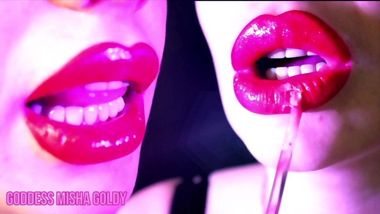 Goddess Misha Goldy: Ты никогда не будешь настолько сильным, чтобы сказать нет моим идеальным губам
