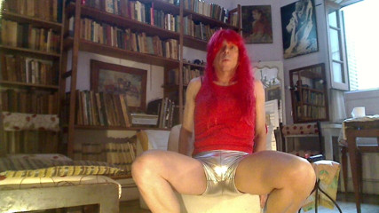 Dildo Man and Cross Hard Sex: Uomo culo e parrucca rossa molto eccitanti