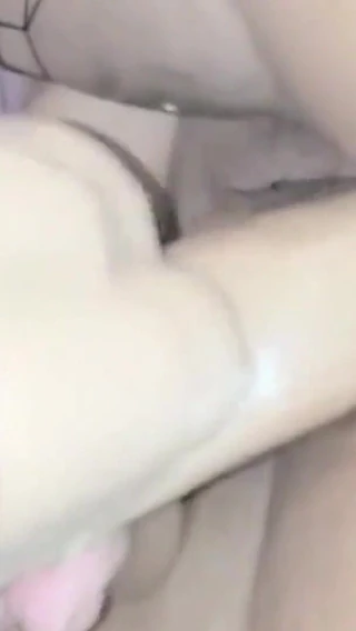 Minhaesposaparaoutro: Mature Horny MILF Masturbating with Her Dildos