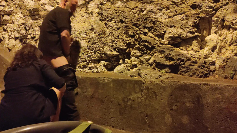 Toilet Mommy: Macecha Líže Chlupatý Zadek Svého Nevlastního Syna a Udělá Se...