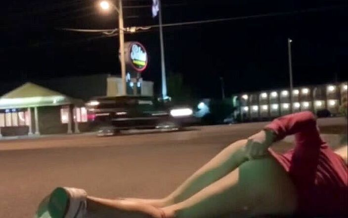 Cindie Love: Salvaje arriesgado consolador anal al aire libre sexy mariquita exhibicionista