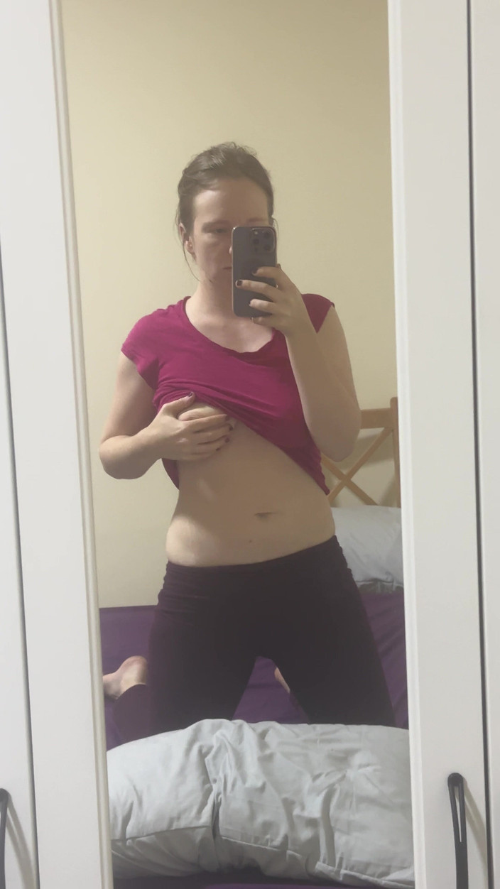 SweetLucy96: Diversão tarde da noite na cama