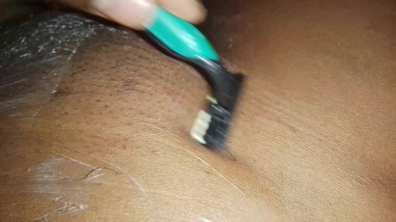 Trippleslut: Couldn't Resist the Sexy Appearance of the Pussy