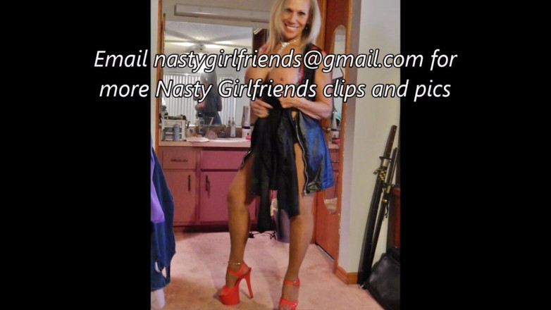 Nasty Girlfriends: Iubita obraznică Sofia își arată țâțele mari!