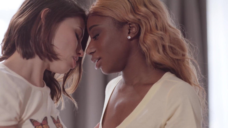 SweetheartVideo: Keep It Lesbian
