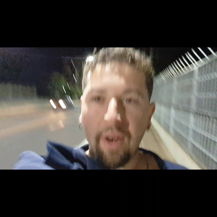 Marcosninfo: Jag Utnyttjade Den Offentliga Toaletten För Att Kissa På Den.