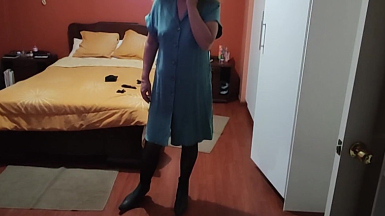 Ardientes69: Vin acasă de la locul de muncă excitată și mă expun în...