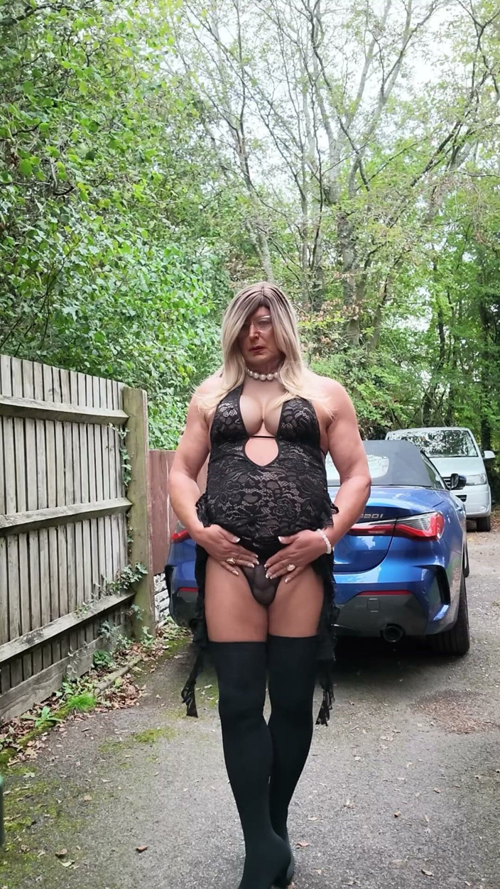 Kelly CD 2022: Sexy Crossdresser Kellycd2022 in My Sexy Black Lace Dress and...